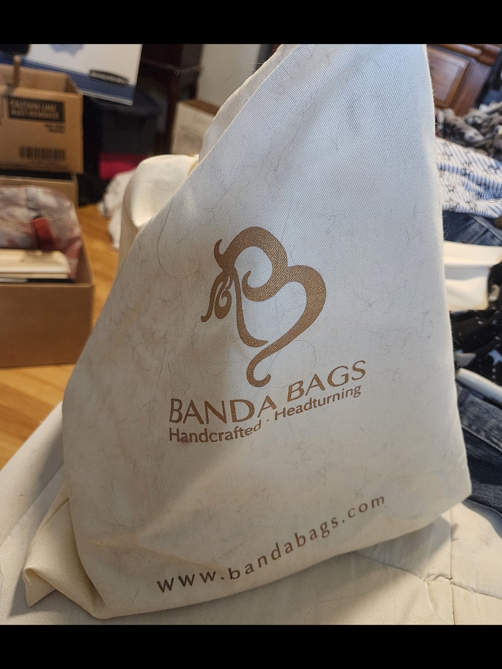 Banda Triangle Bag - Picture 6 of 6